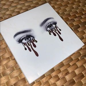 Kylie eyeshadow palette